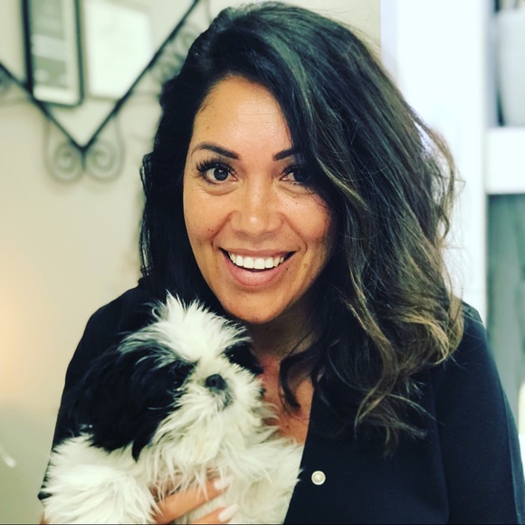 Meet your Posher, Daniela - Picture 1 of 1